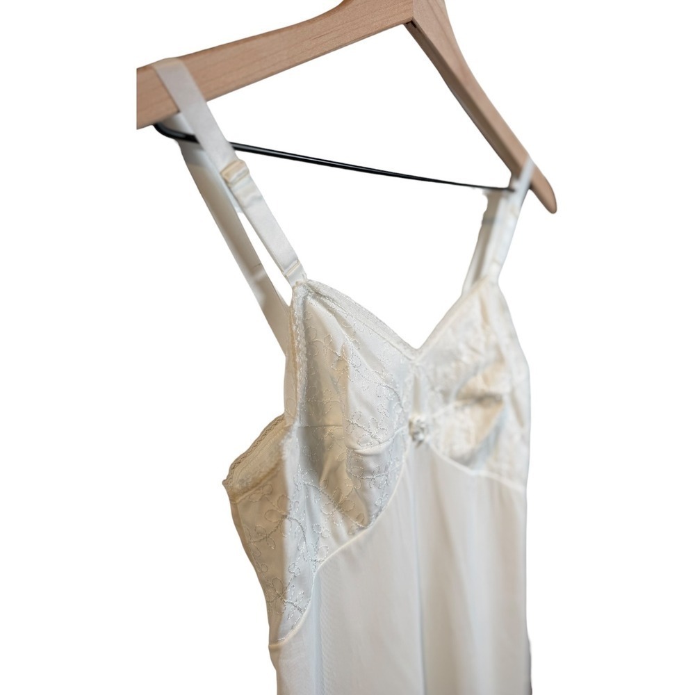 Vintage Sears White Full Slip Dress Floral Embroidered Lace Trim Sz 32 XS Retro - Picture 5 of 10